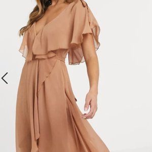 for @elijahh21 - NWT ✨ ASOS DESIGN midi split sleeve cape back dress
